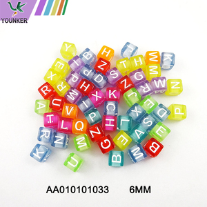Wholesale Fashion Transparent Color Square Acrylic Alphabet Letter Beads For DIY Jewelry Making.