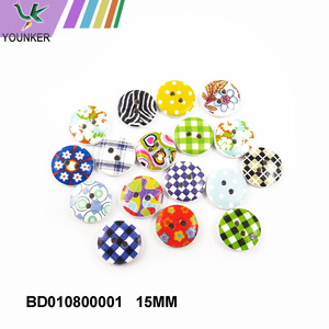 Wholesale Custom Design Various Size Wooden Button Colour Prints Pattern 2 Hole Button.